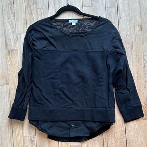 Black 3/4 sleeve mock button down top Size m